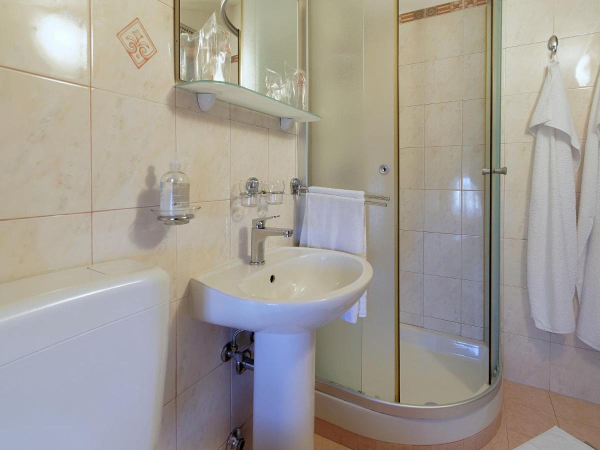 Holiday Home Nevena By Rent Istria ブイェ エクステリア 写真