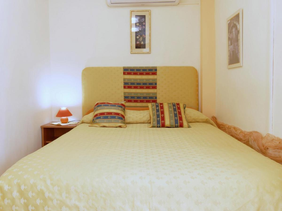 Holiday Home Nevena By Rent Istria ブイェ エクステリア 写真