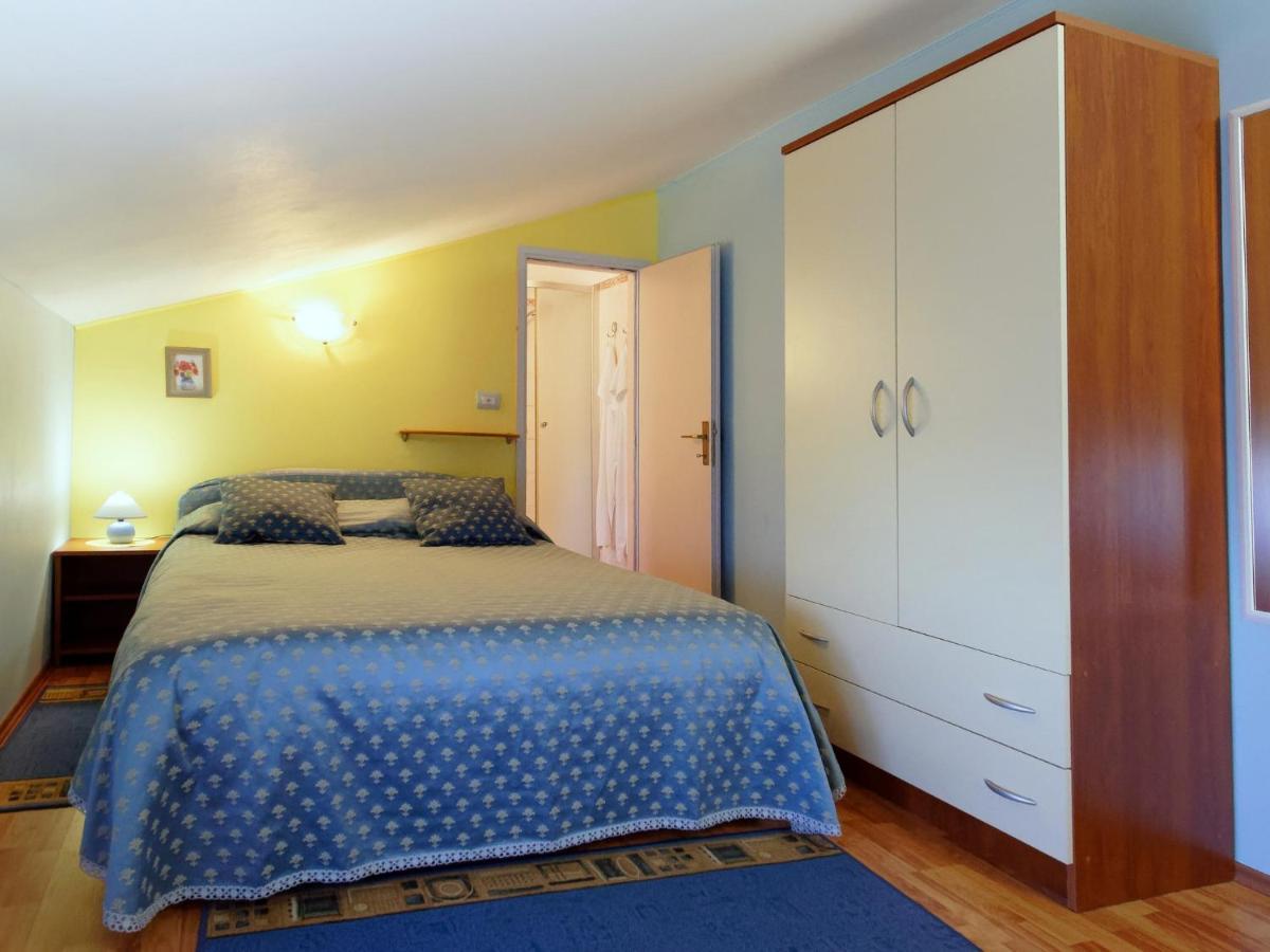 Holiday Home Nevena By Rent Istria ブイェ エクステリア 写真
